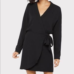 Evereve Peyton Jensen black wrap dress